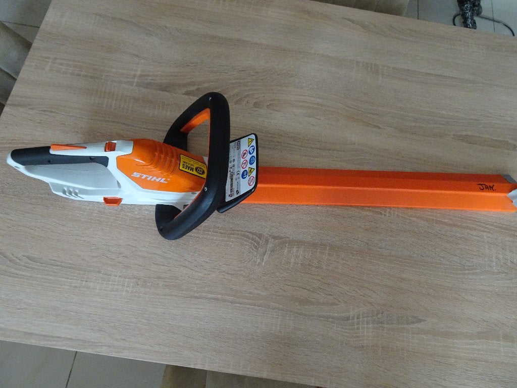 STIHL heggenschaar, Tuin en Terras, Heggenscharen, Zo goed als nieuw, Accu, Ophalen