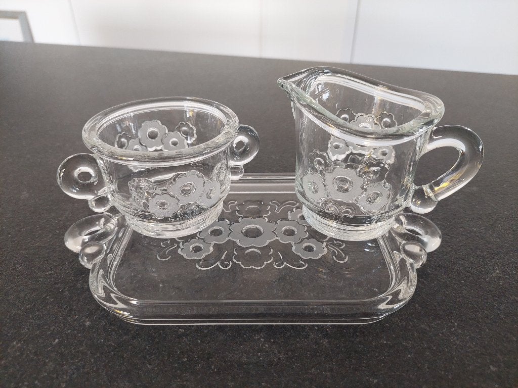 Koffie en Melkkannetje, Ophalen