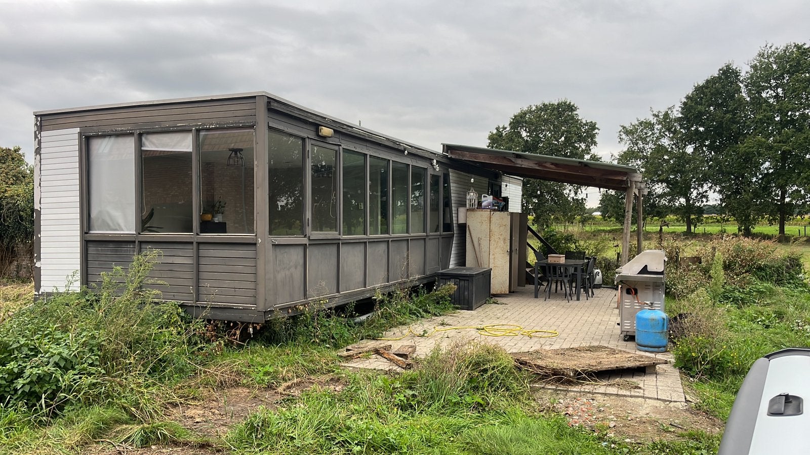 Woonunit/ sta caravan GRATIS