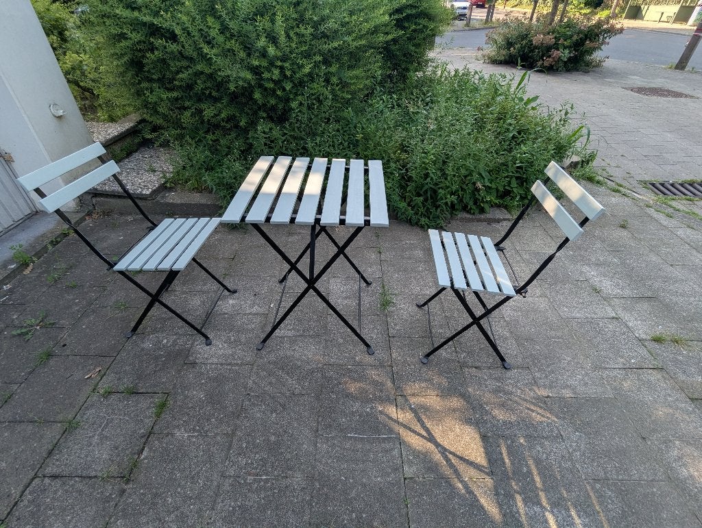 Tuintafel en 2 stoelen, Tuin en Terras, Tuintafels, Gebruikt, Vierkant, Overige materialen, Ophalen