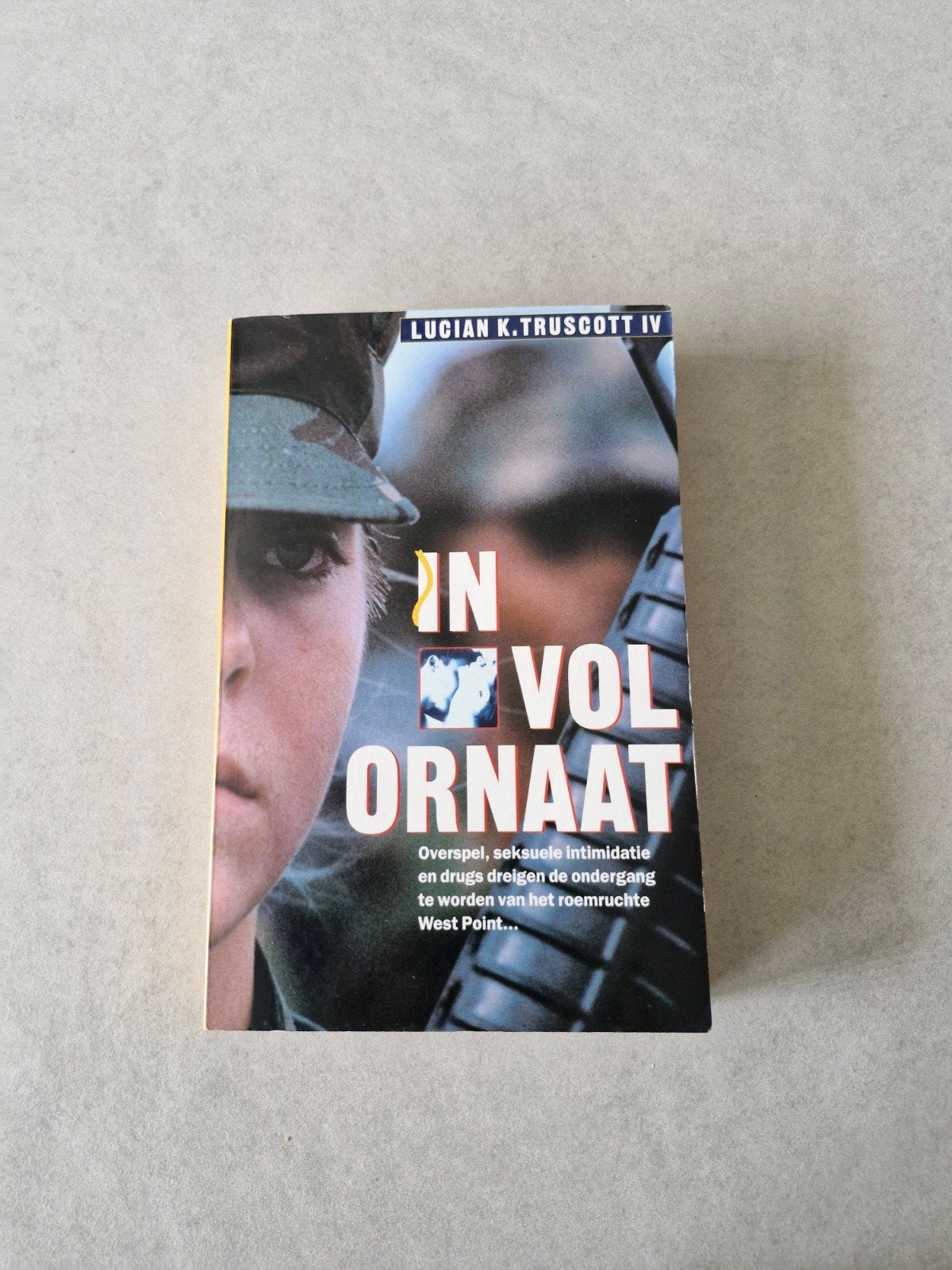 In vol ornaat - Lucian K. Truscott IV, Enlèvement ou Envoi, Utilisé, Amérique, Lucian K. Truscott IV