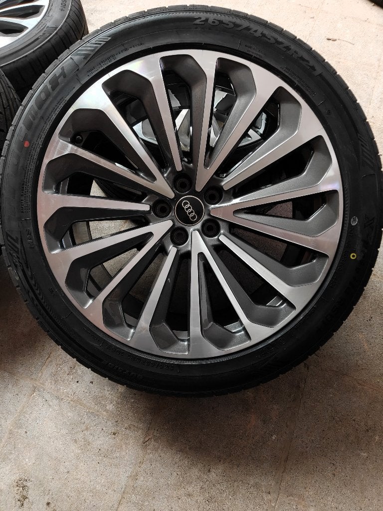Jantes Audi E tron 21 pouce - 15 rayons - 2 - pneus neufs, Neuf, Pneus et Jantes, Pneus été, 21 pouces