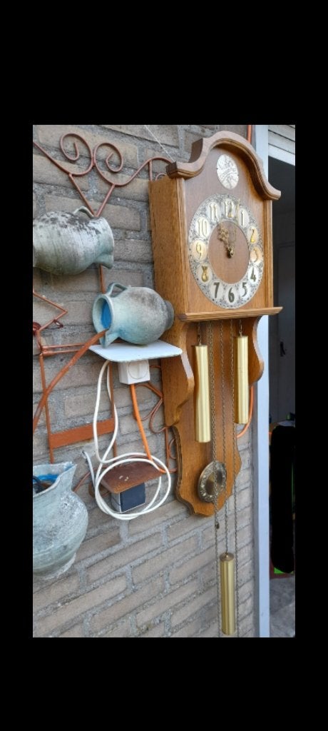 Wandklok werkt staat prima, Huis en Inrichting, Verzenden, Bruin, Analoog, Zo goed als nieuw