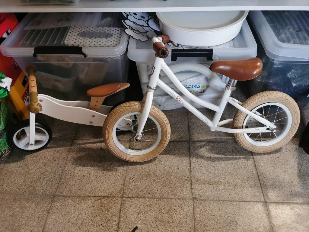 2 loopfietsjes, Fietsen en Brommers, Fietsen | Kinderfietsjes, Ophalen