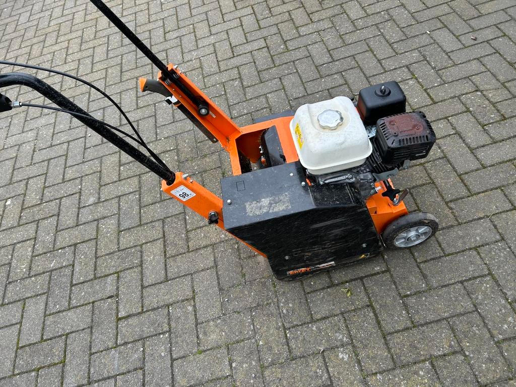 Verticuteermachine eliet, Ophalen, Zo goed als nieuw, Benzine