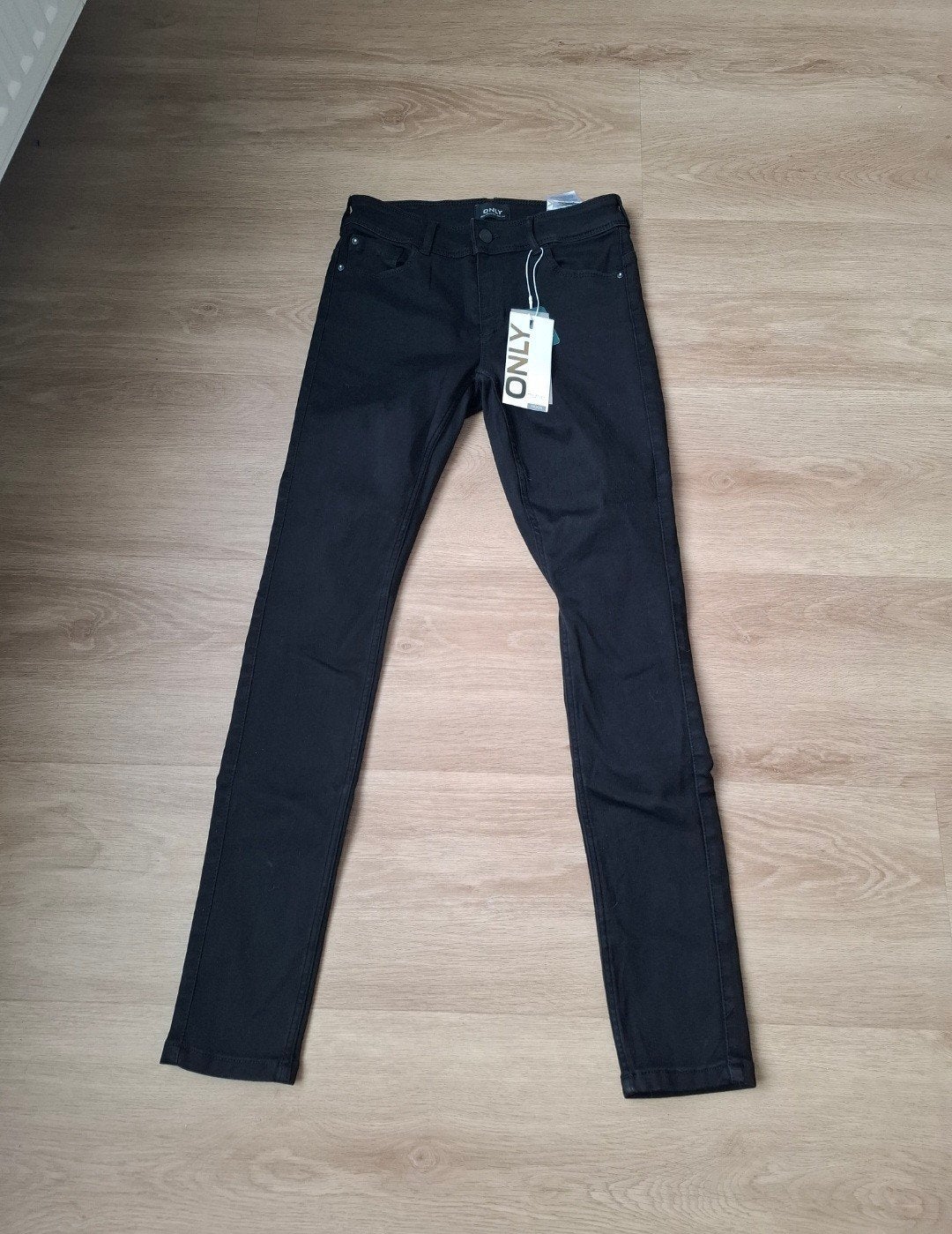nieuw! Broek Only maat Sx32, Kleding | Dames, Broeken en Pantalons, Only, Ophalen of Verzenden, Nieuw, Maat 36 (S)