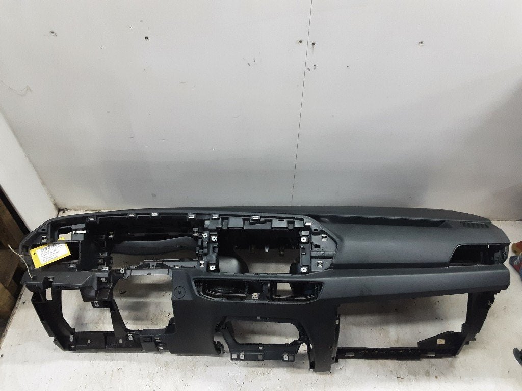 DASHBOARD Volkswagen Caddy Combi V (SBB / SBJ), Gebruikt, Volkswagen, Volkswagen AG, Kundenbetreuung@volkswagen.de
