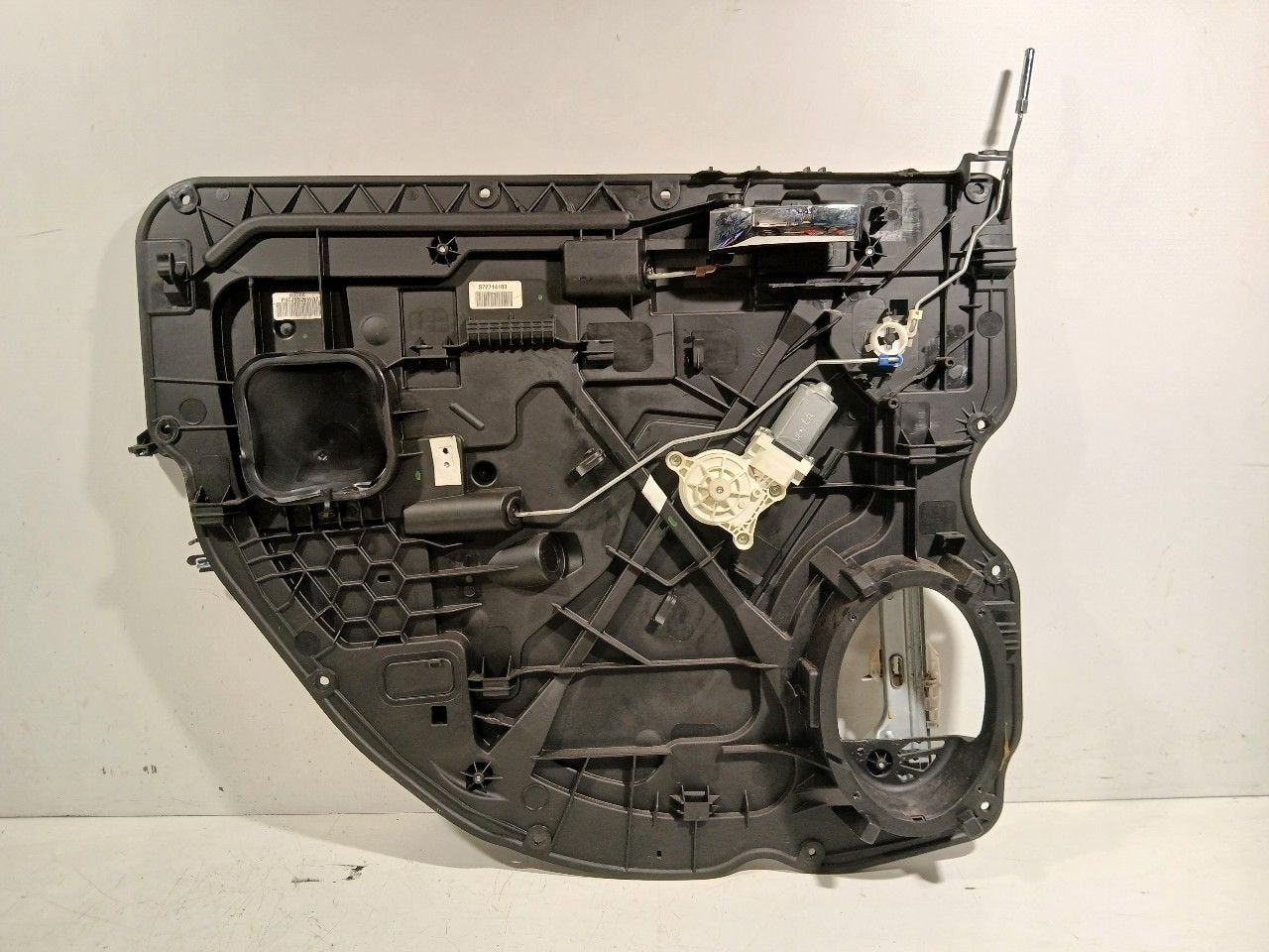 Raammechaniek elektrisch links achter Ram 1500, Onderdelen@venauto.nl, Van der Ven Autorecycling B.V., Ettenseweg 76, 4706 PB Roosendaal, The Netherlands