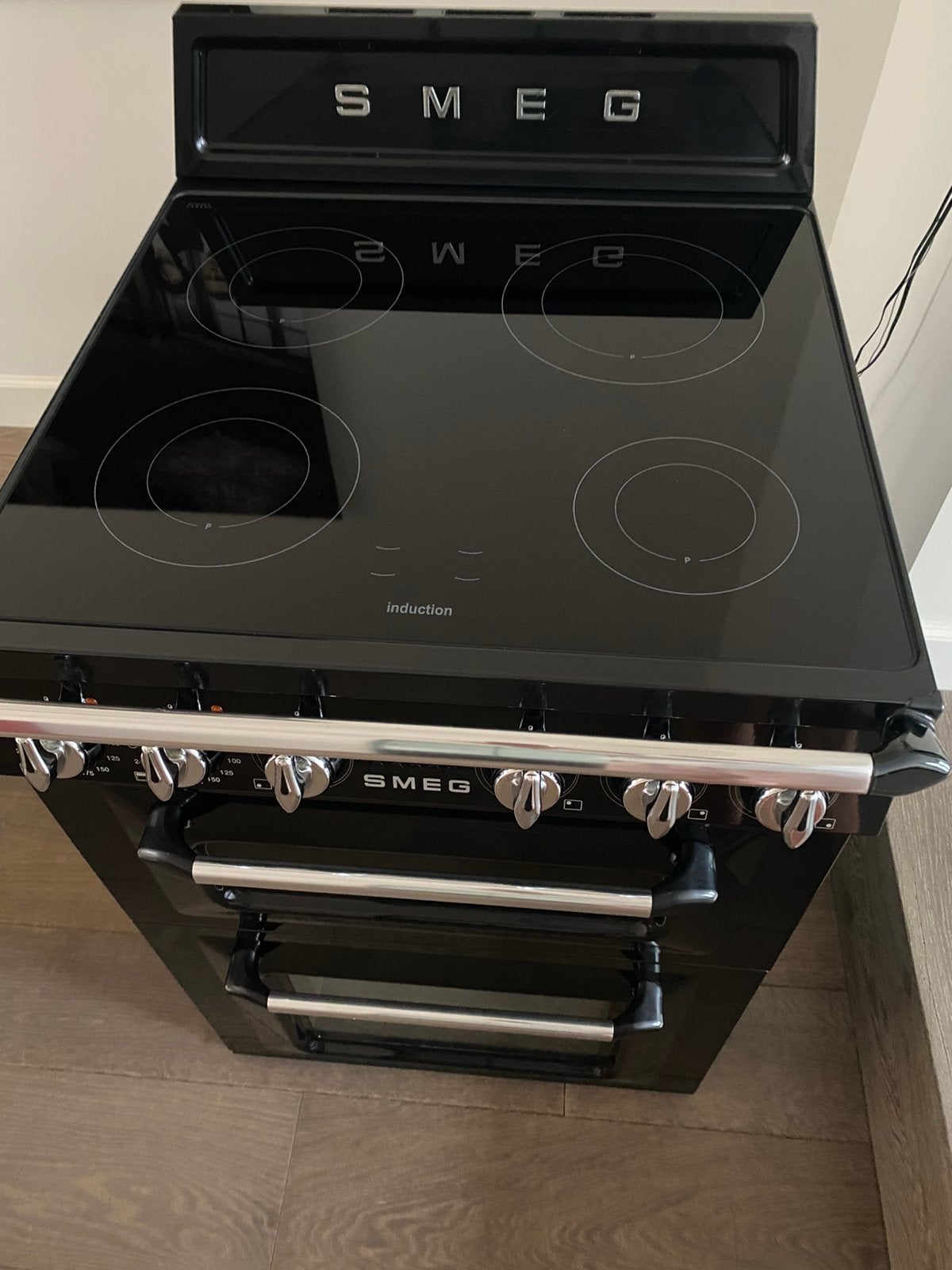 Smeg inductiefornuis met 2 ovens, Ophalen, 60 cm of meer, 4 kookzones, Zo goed als nieuw