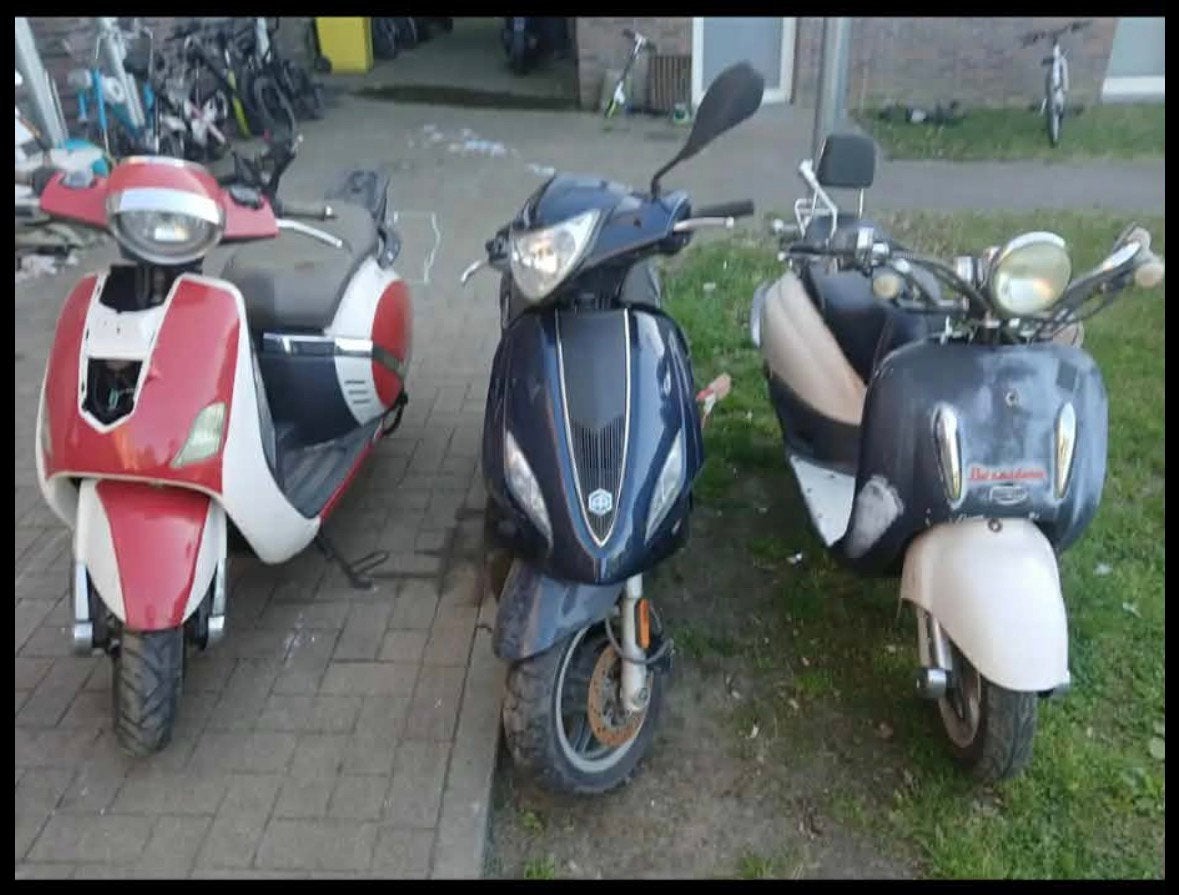 Afbraak/opknappen/ onderdelen., Ophalen, Zo goed als nieuw