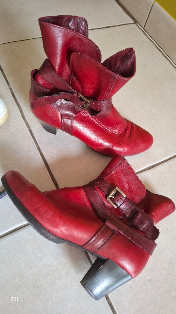 Bottines cuir rouge, Rouge, Enlèvement ou Envoi, Boots et Botinnes, Porté