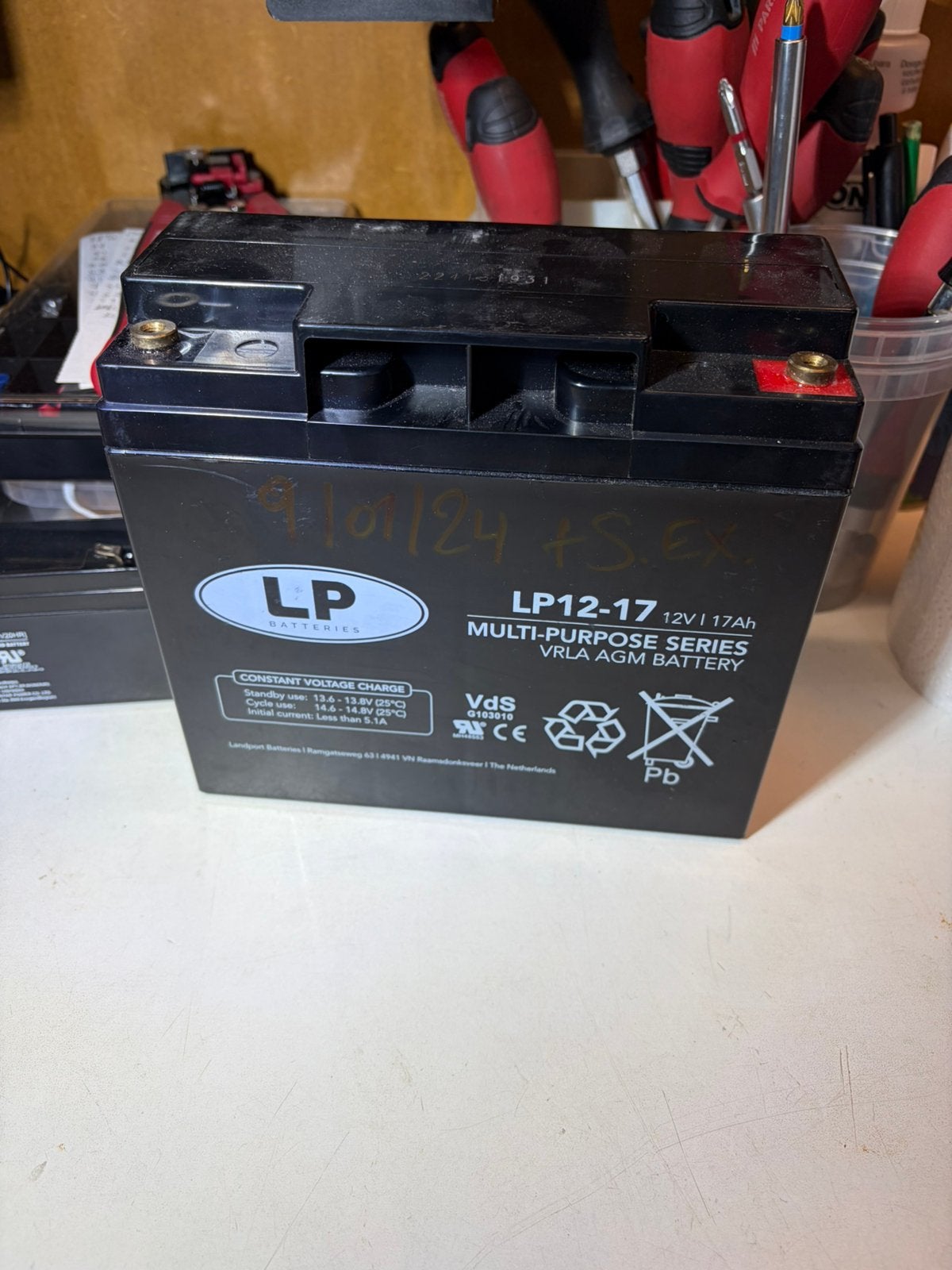 Batterie d’alarme 12v Plomb 17ah et 2,3ah, Utilisé