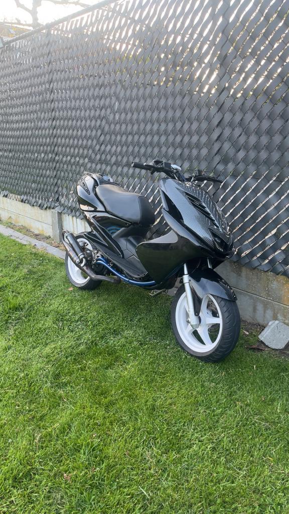 Yamaha Aerox, Fietsen en Brommers, Scooters | Yamaha, Ophalen, Zo goed als nieuw, Aerox