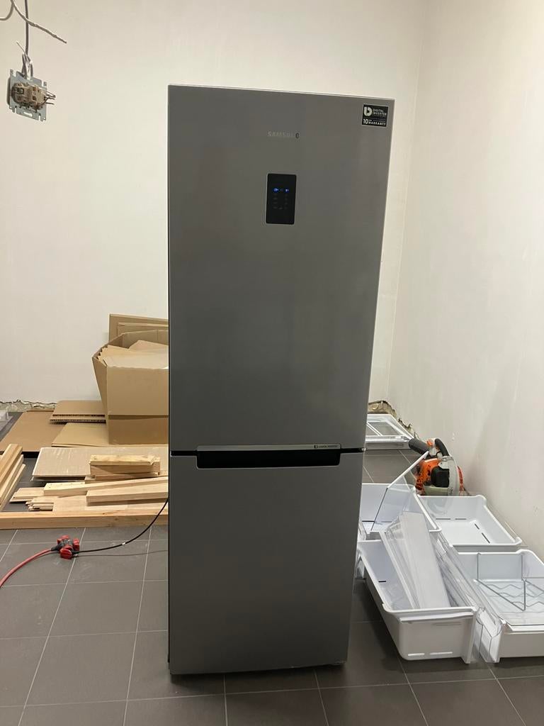 Samsung combi koelkast, Elektronische apparatuur, Koelkasten en IJskasten, Zo goed als nieuw, Ophalen
