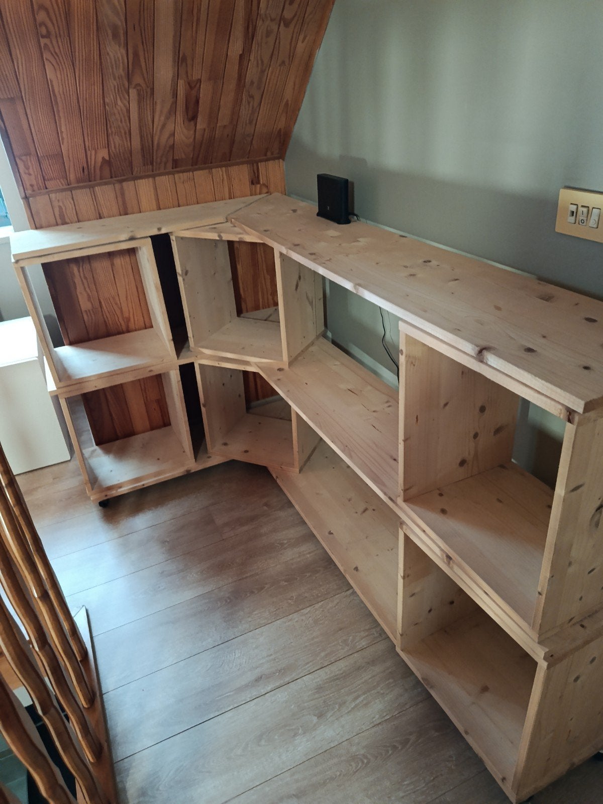 Étagères en bois (pin) bricolées maison à vendre, Enlèvement