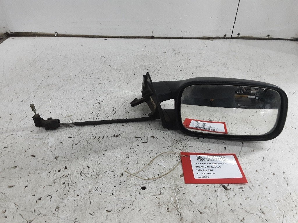 RETROVISEUR EXTERIEUR DROIT Volkswagen Passat Variant (35I), Volkswagen, Mevr. I. Hauben, Utilisé, Rue de l'Espoir 34 34
4030  GRIVEGNÉE, BE