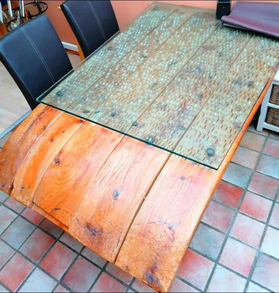 Spaanse oude eiken tafel, Enlèvement