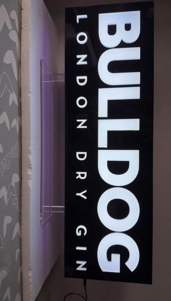 Origineel Bulldog London Dry Gin verlicht reclamebord, Ophalen of Verzenden