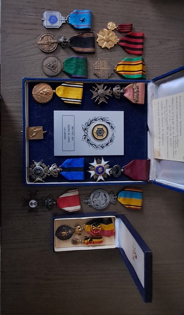 Médailles vététan 40-45, Collections, Enlèvement ou Envoi, Armée de terre, Ruban, Médaille ou Ailes