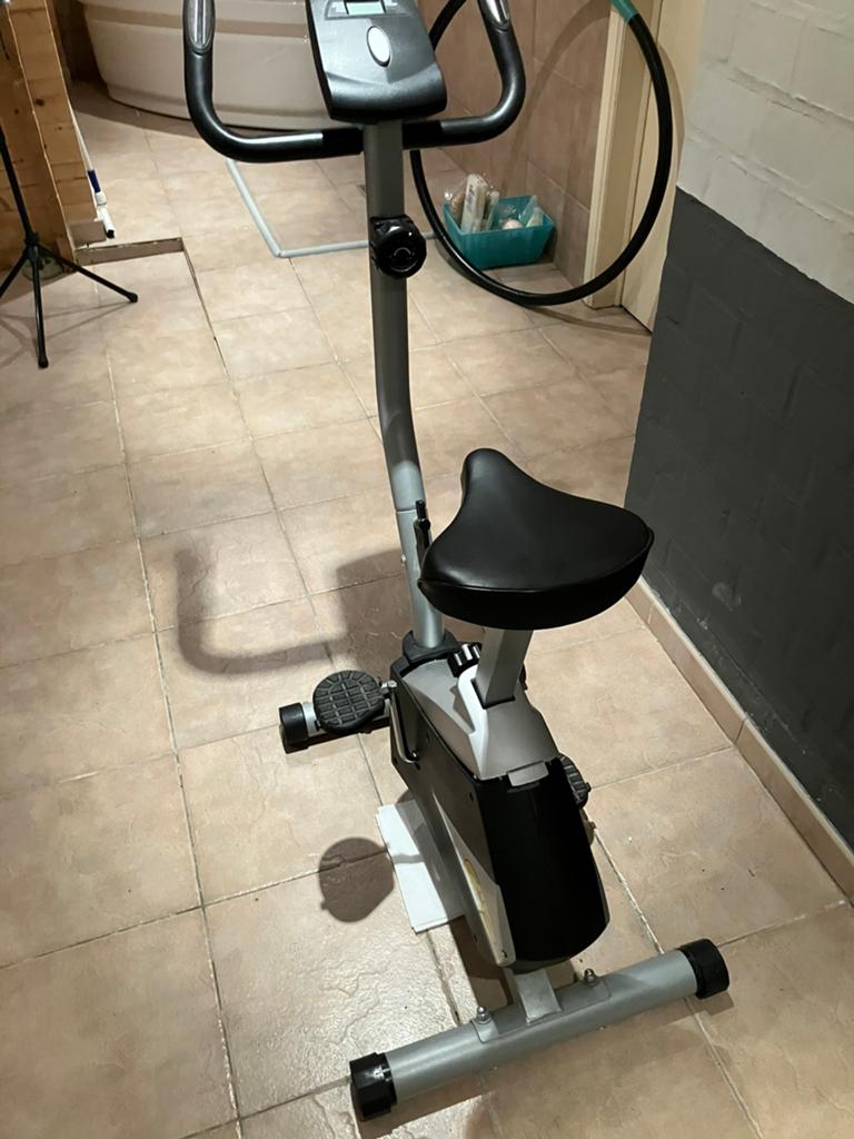 Hometrainer, Jambes, Comme neuf, Enlèvement, Vélo d'appartement
