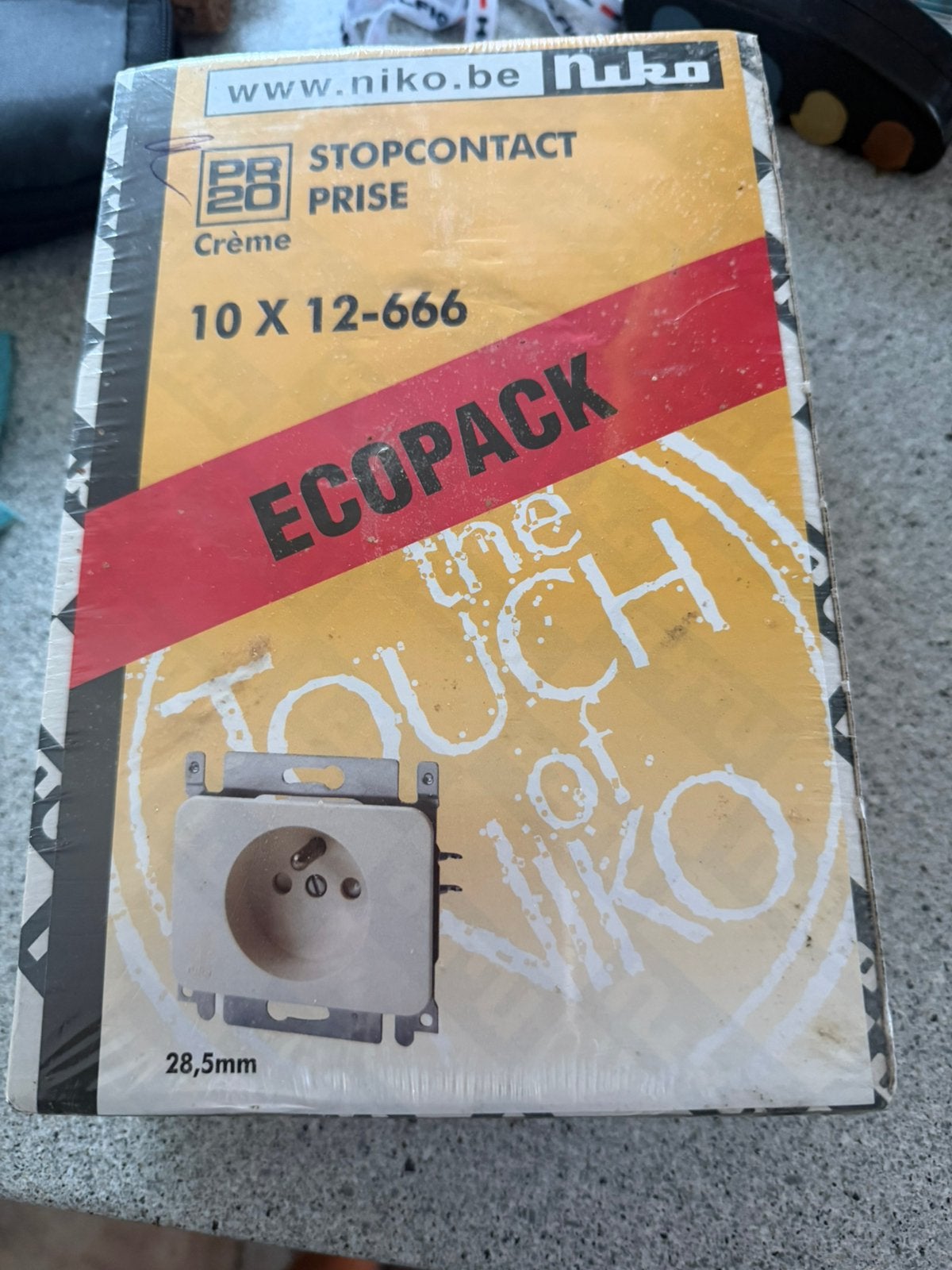 Prise de courants Niko PR 20, Enlèvement ou Envoi, Neuf, Prise de courant