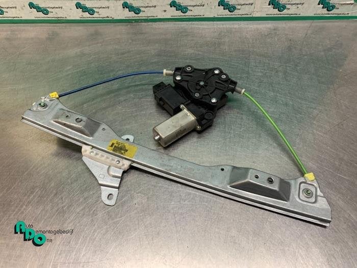 Mécanique vitre 4portes avant droite d'un Opel Corsa (Corsa, Autos : Pièces & Accessoires, -, Opel, 3 mois de garantie, Utilisé