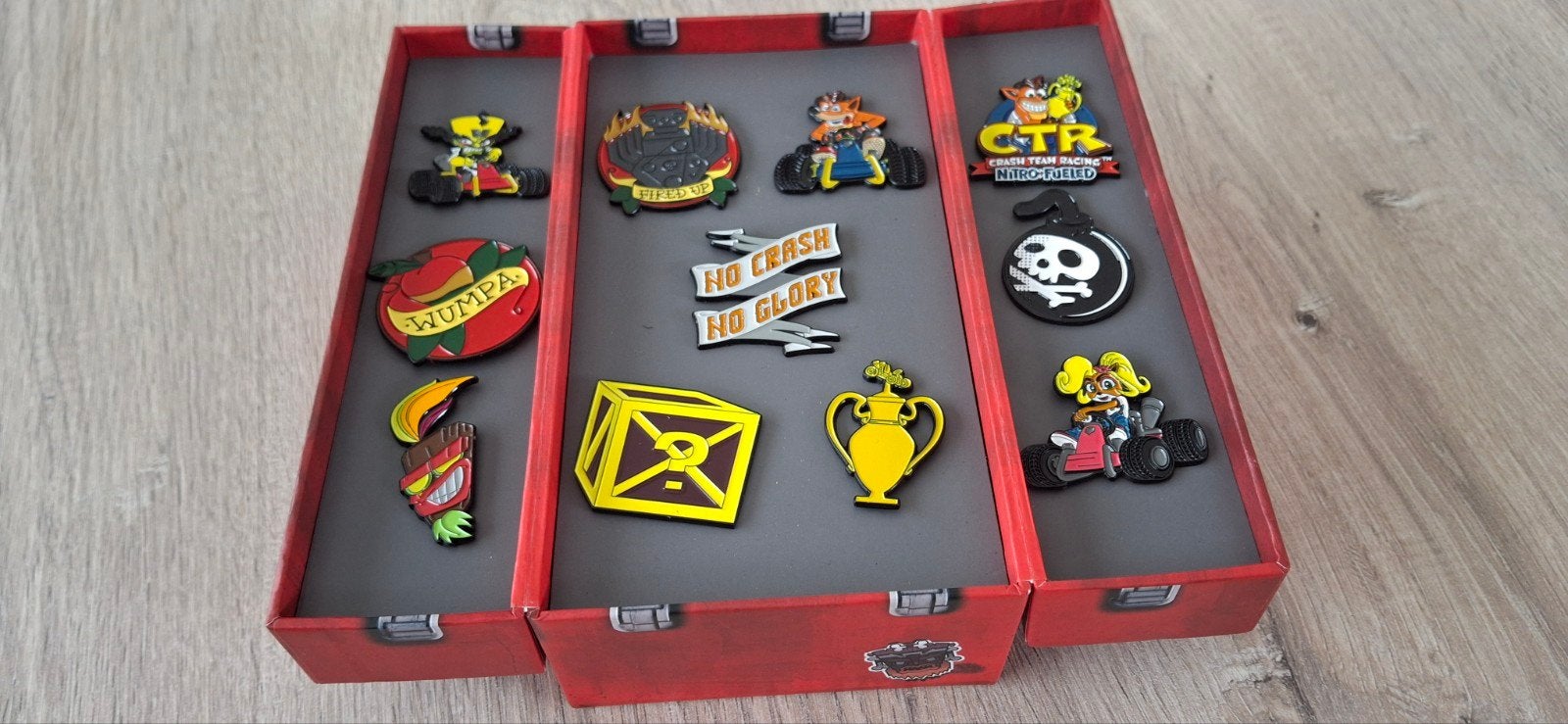 Boîte à épingles Nintendo CTR Crash team racing Nitro Fueled, Collections, Enlèvement ou Envoi, Neuf, Figurine, Insigne ou Pin's