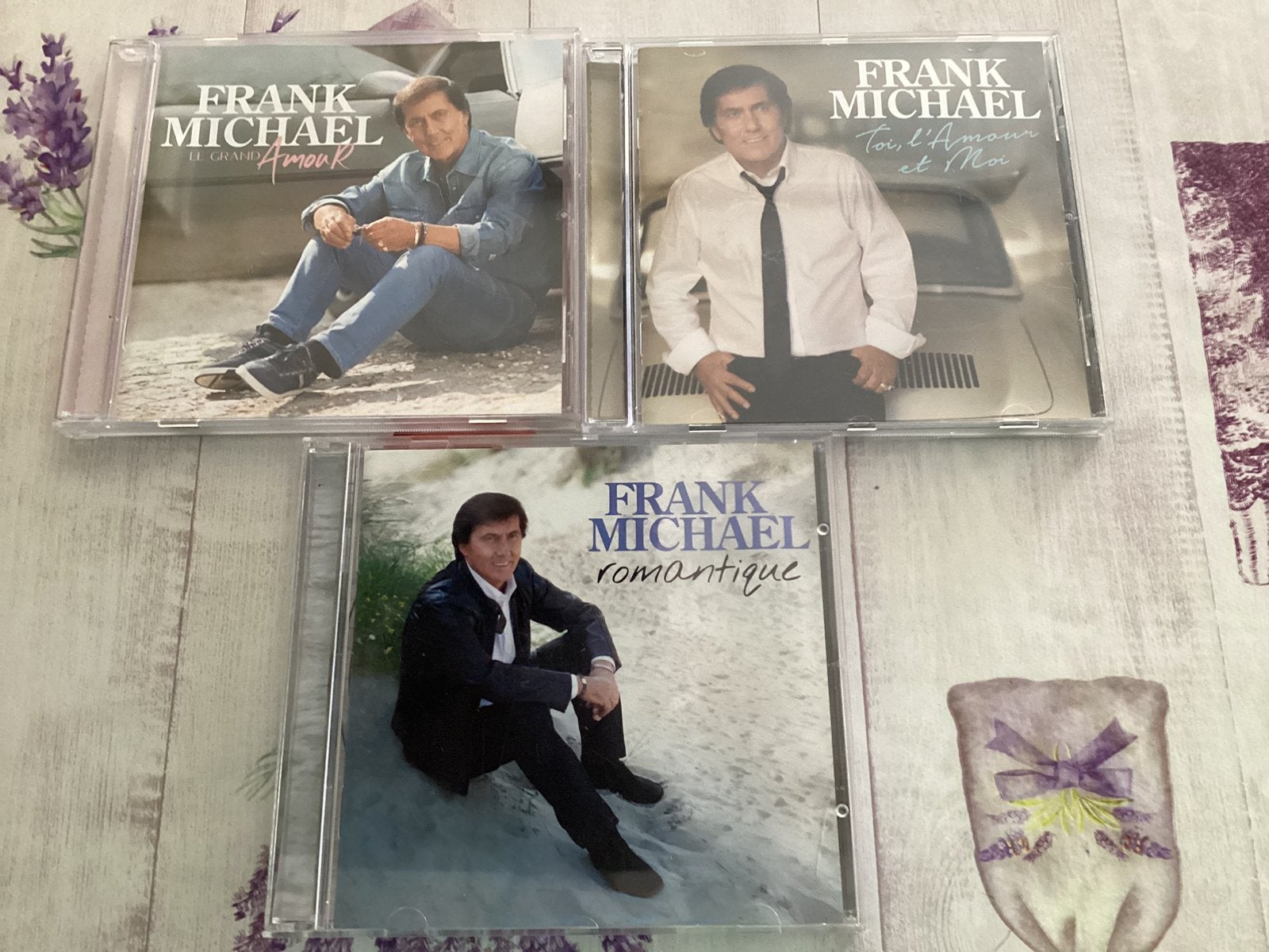 Le lot de 4 cd de frank Michael, CD & DVD, CD | Musique du monde, Enlèvement, Comme neuf