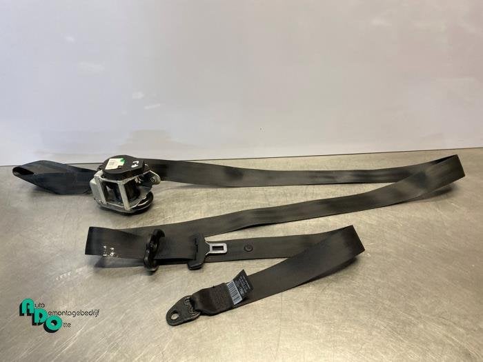 Ceinture de sécurité avant droite d'un Ford Focus (Focus 1, -, 3 mois de garantie, -, -