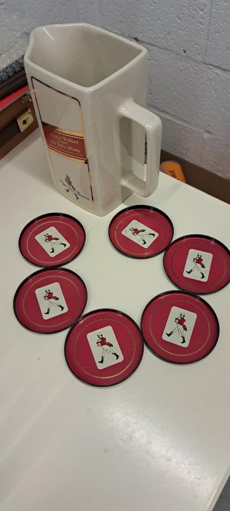 6  vintage ijzeren onderzetters Johnny walker, Verzamelen, Biermerken, Ophalen of Verzenden, Gebruikt, Viltje(s), Overige merken