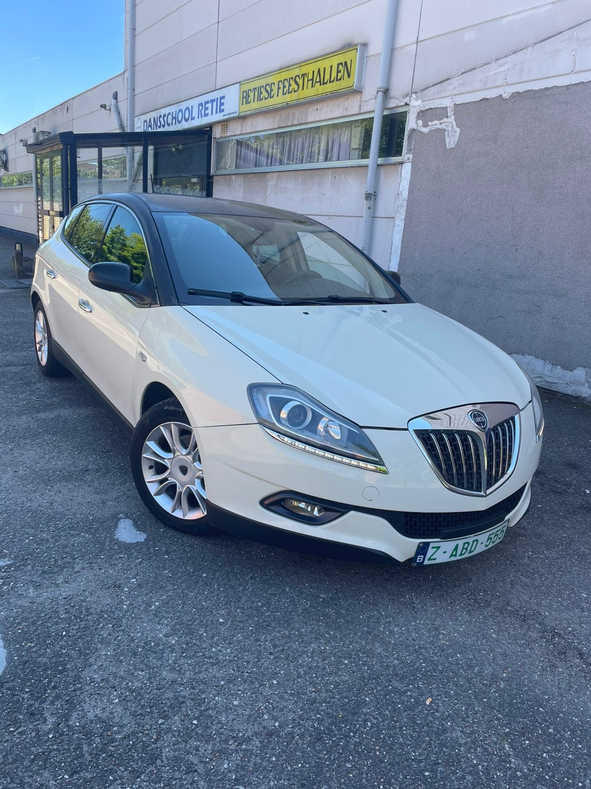 Lancia Delta 1.4 benzine met keuring, Auto's, Voorwielaandrijving, Zwart, Wit, Handgeschakeld