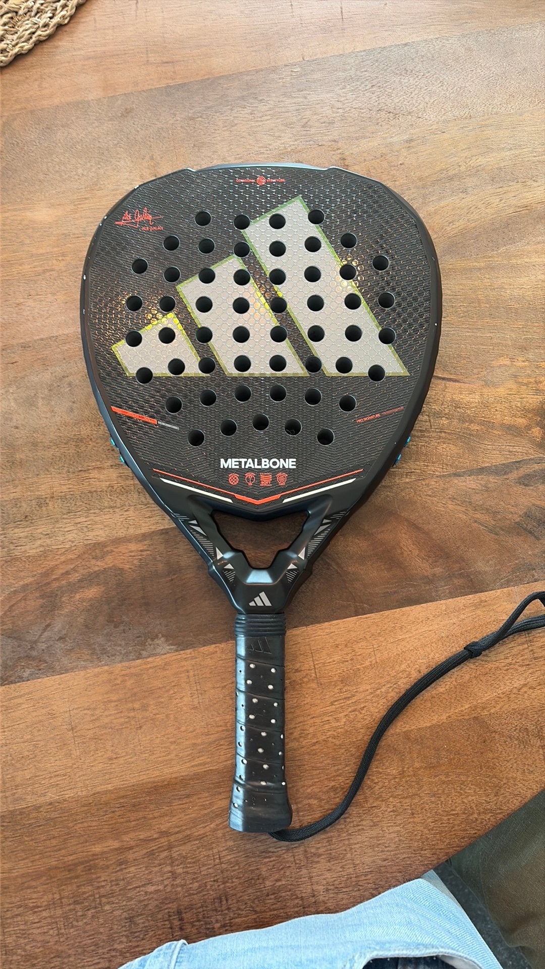 Adidas metalbone 2026, Sports & Fitness, Enlèvement, Utilisé, Raquette de padel