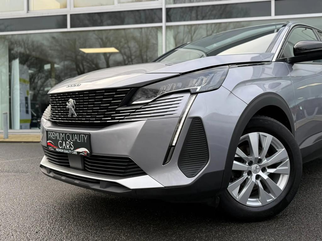 Peugeot 3008 AUTOMATIQUE / CARPLAY / CAMÉRA / CLIMATISATION, Autos, Argent ou Gris, Achat, Euro 6, Carnet d'entretien
