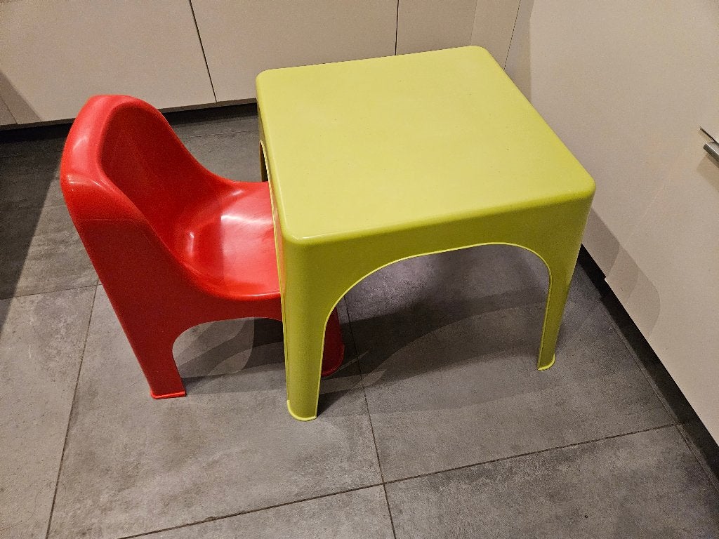 kinderstoel en tafel, Ophalen, Gebruikt