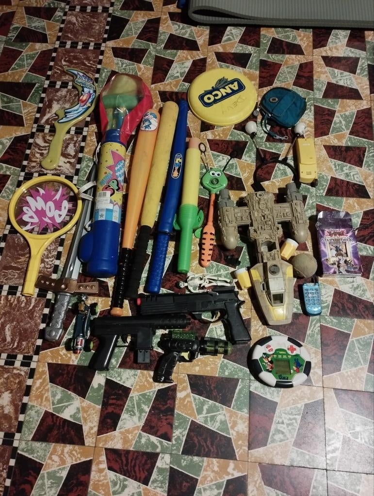 Een massa speelgoed action spelen kleur verschillende, Diversen, Ophalen