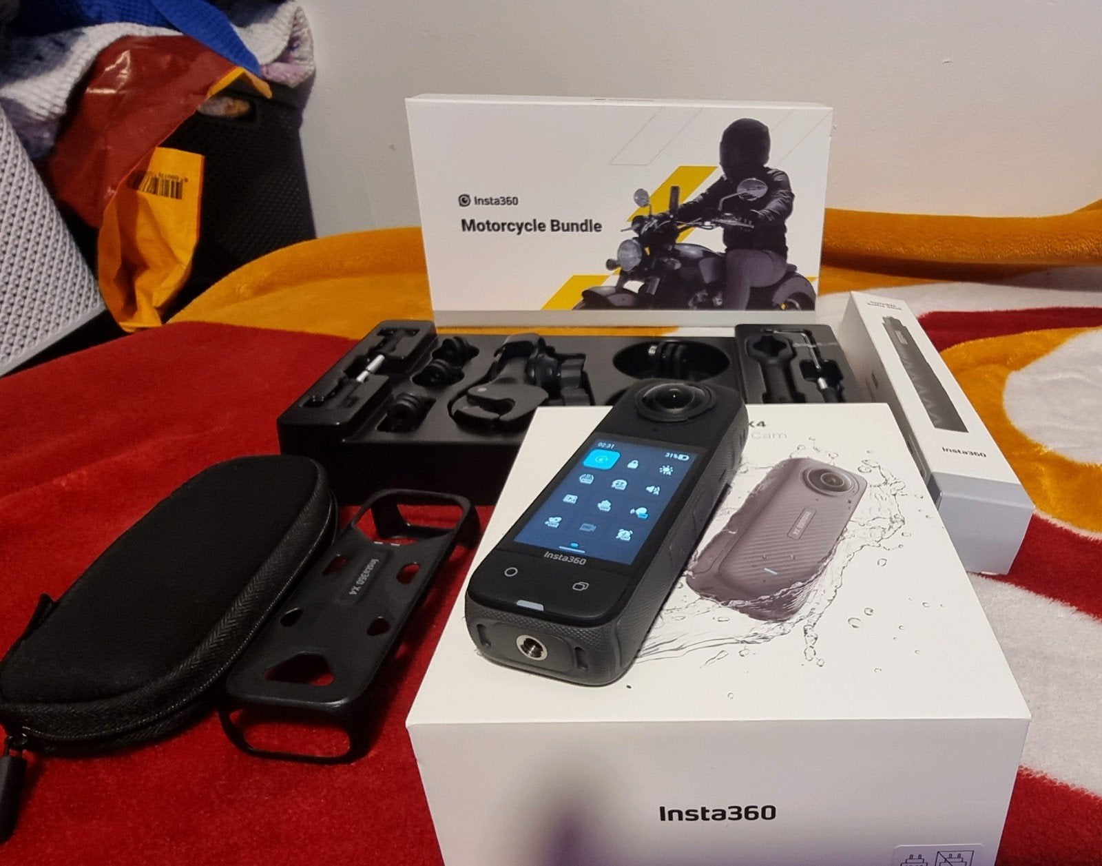 Insta360 X4 Motorcycle Bundle - Zo goed als nieuw!, TV, Hi-fi & Vidéo, Caméras action, Enlèvement ou Envoi, Comme neuf