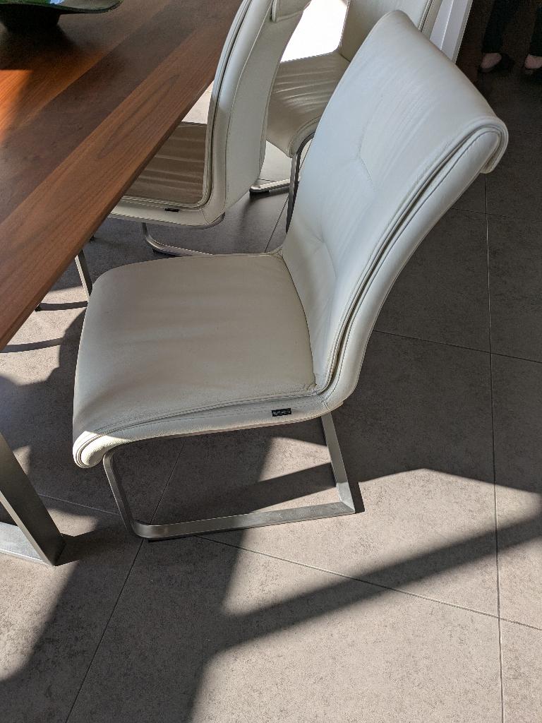 6 Lederen Musterring stoelen en notelaar tafel, Enlèvement, Utilisé, Blanc