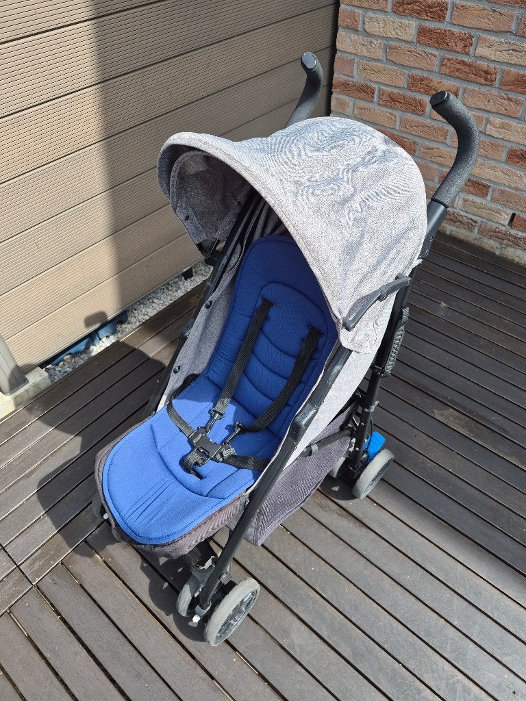 Poussette 0 € - A donner, Kinderen en Baby's, Gebruikt, Verstelbare duwstang, Ophalen, Kinderwagen