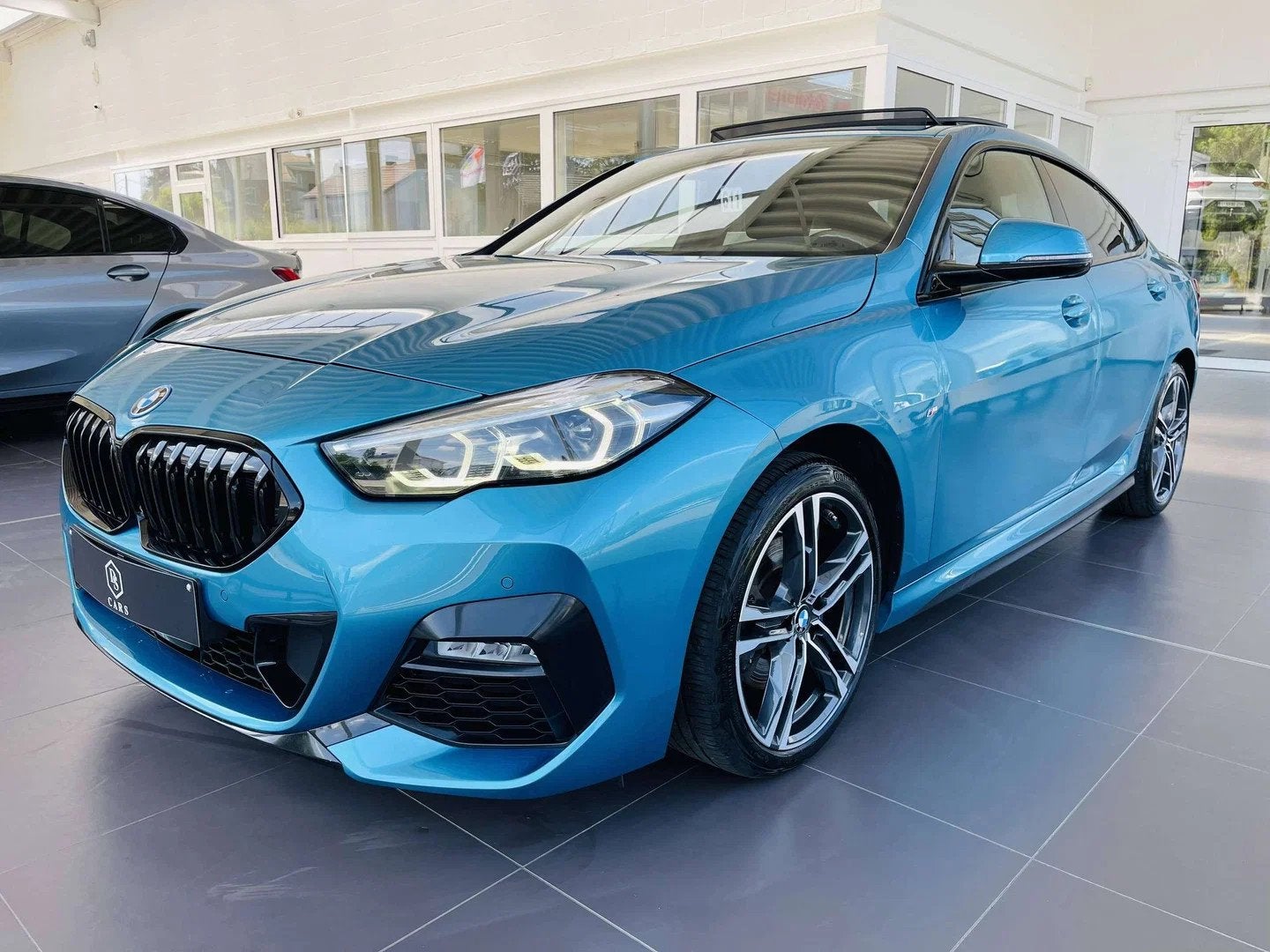 BMW 2 Serie 218i GC * GARANTIE + TOIT PANO + PACK M + COCKPI, Auto's, 100 kW, 4 deurs, Gebruikt, Euro 6