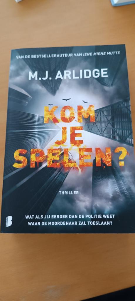 M.J. Arlidge - Kom je spelen?, Ophalen of Verzenden, Zo goed als nieuw, Nederland, M.J. Arlidge