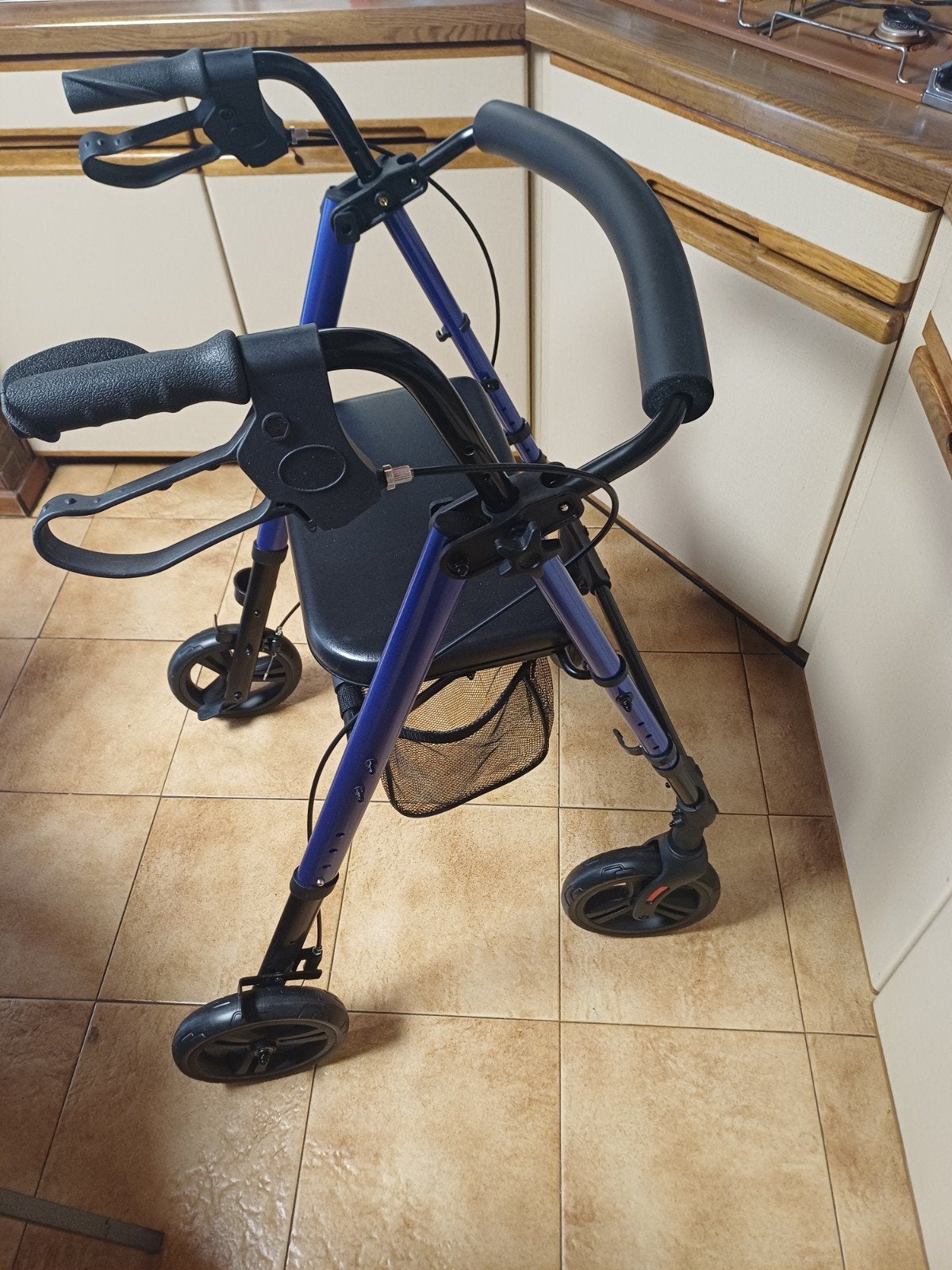 Deambulateur pliable, Divers, Enlèvement, Pliable