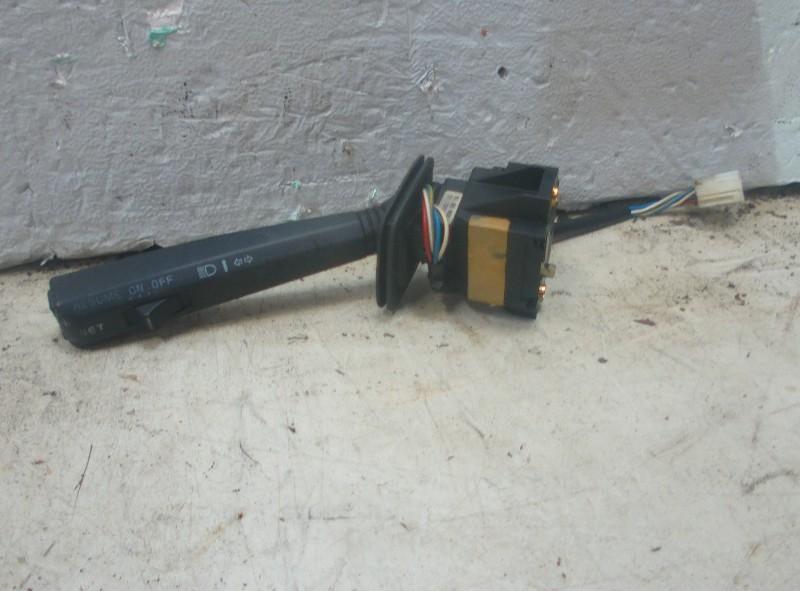 KNIPPERLICHTSCHAKELAAR Volvo 960 I Estate (01-1990/01-1997), Gebruikt, Info@VerberkAutodemontage.nl, Nijverheidstraat 1a 1a
5405 AJ  UDEN, NL
