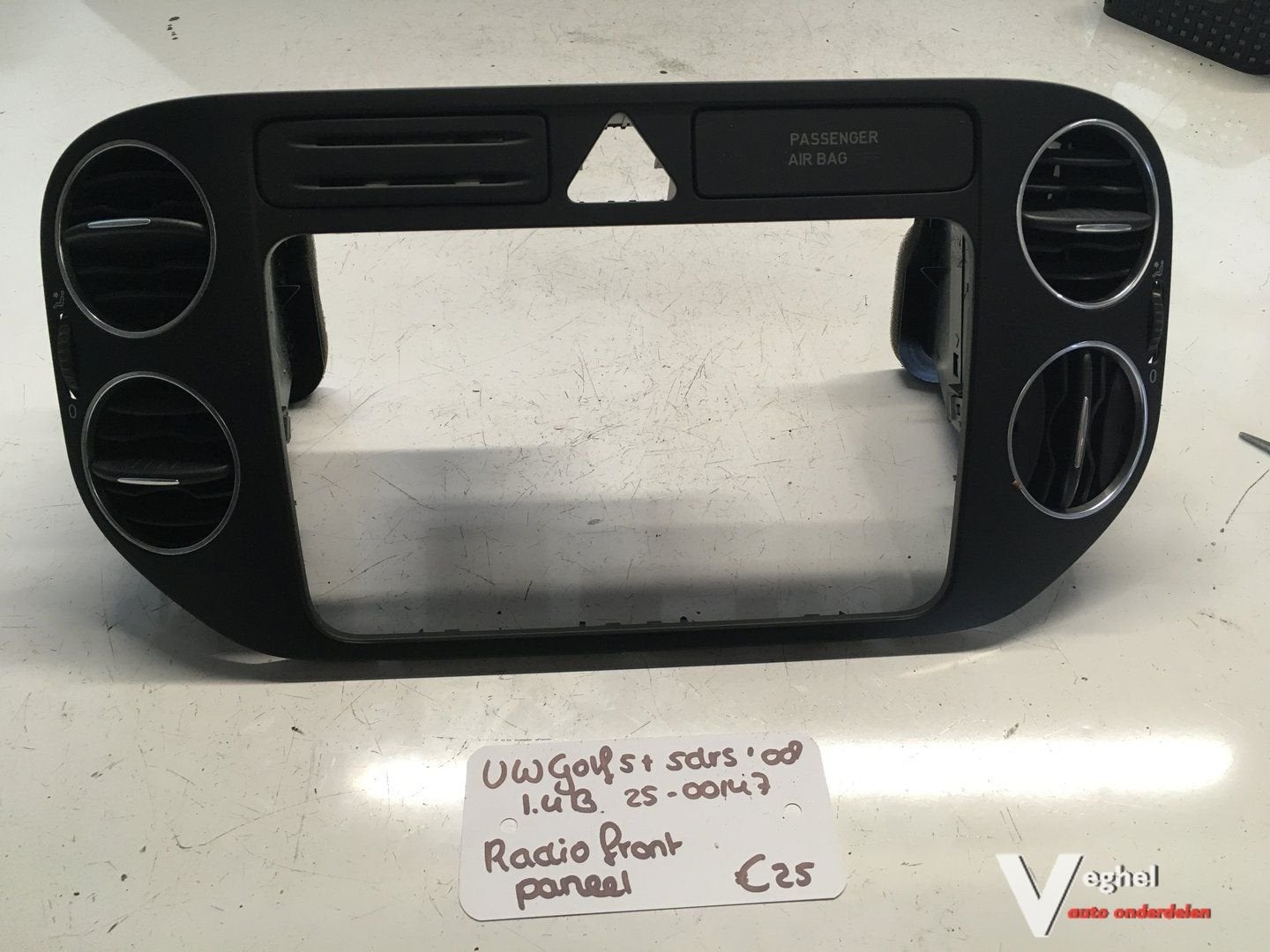 Vw Golf 5 plus 5drs 1.4 B 2008 2500147   Luchtrooster midden, Gebruikt, -, -, Ophalen of Verzenden