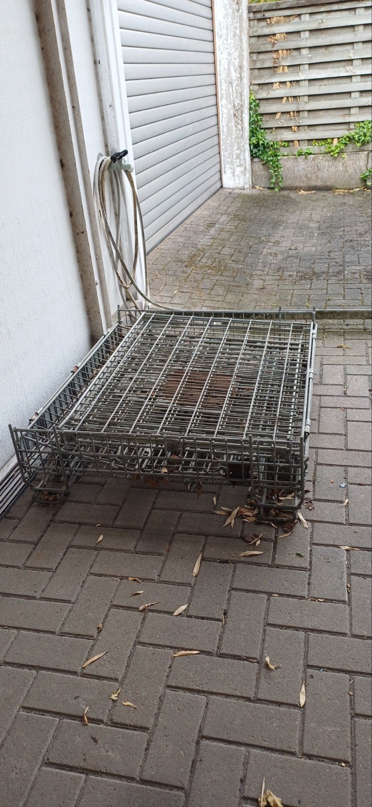 Opplooibare boxen voor bv houtopslag, Ophalen