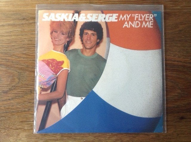 single saskia & serge, Enlèvement ou Envoi, Pop, Housse de protection extérieure, 7 inch