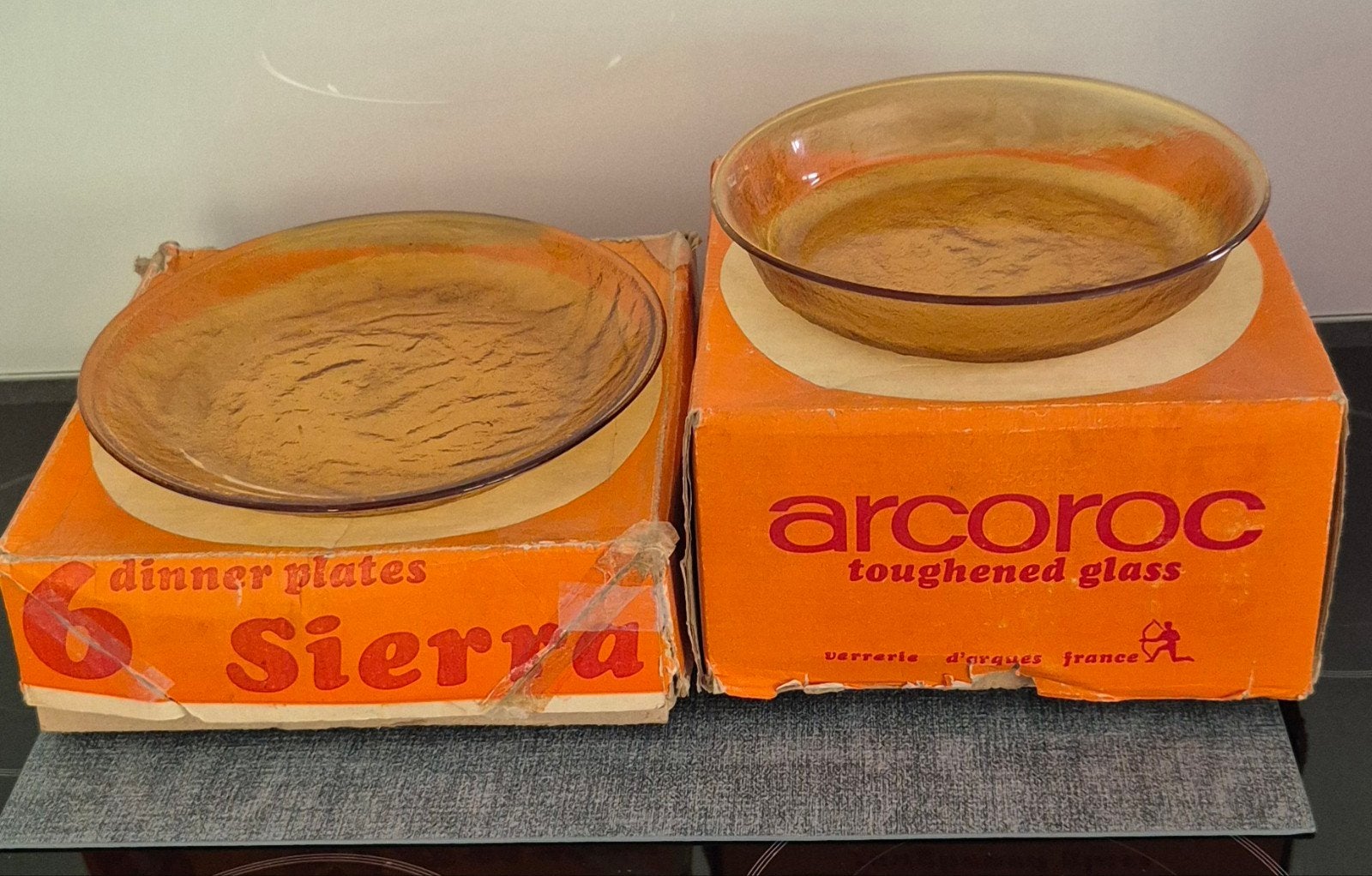 Vintage Arcoroc Sierro 4 boîtes de 24 pièces, années 1960/70, Collections, Rétro, Enlèvement