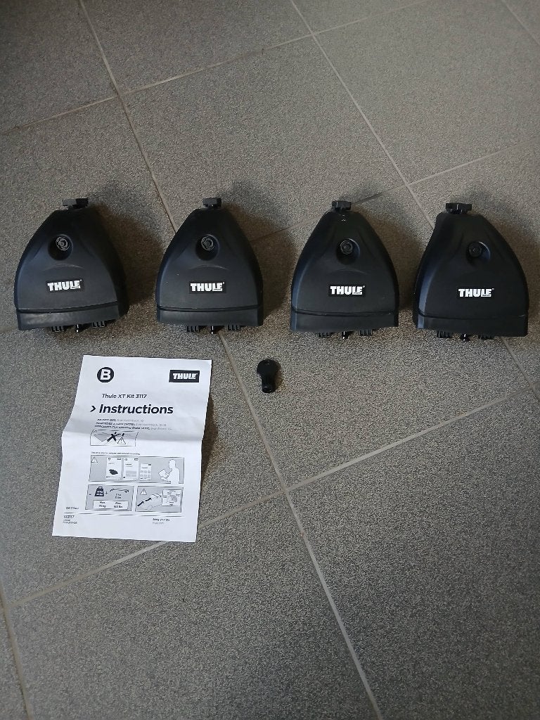 Thule dakdragervoeten, Ophalen, Zo goed als nieuw