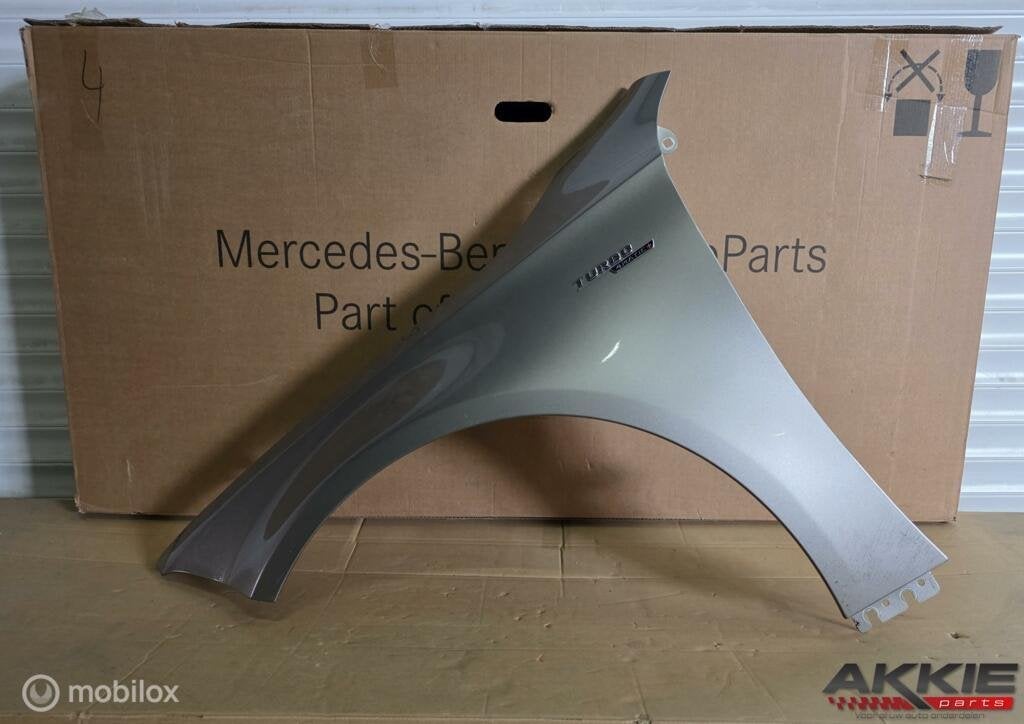Mercedes W177 A45 AMG Spatbord links A1778810700, Gebruikt, Ophalen of Verzenden