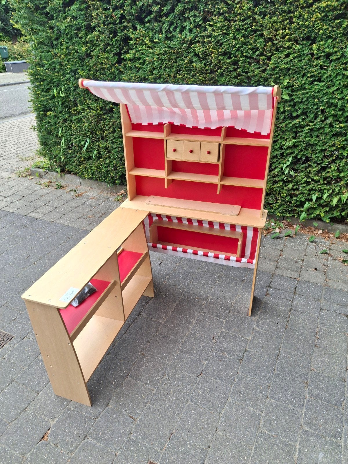 Marchande en bois Roba avec comptoir, tiroirs et store, Comme neuf, Meuble ou Kitchenette