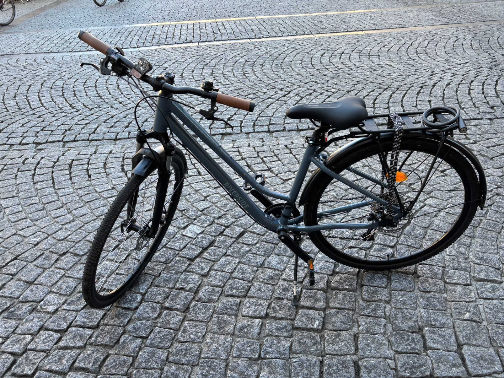 Riverside 500 Decathlon - 6 Months Old - Moving Abroad, Vélos & Vélomoteurs, Enlèvement, Comme neuf